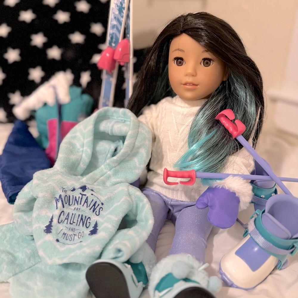 Excellent condition Corinne American Girl Doll bundle